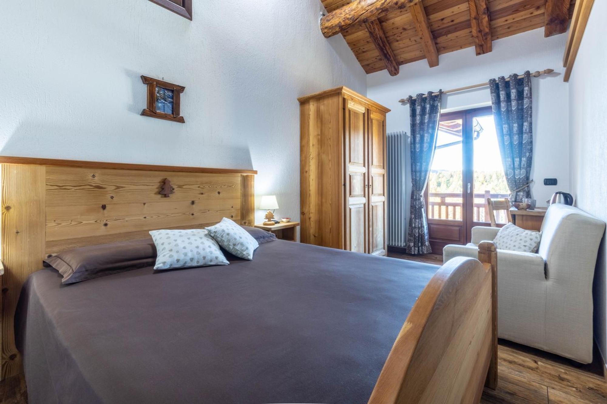 Le Coin Des Melezes - Nature & Trek - Camere In Baita Di Montagna Brusson Exterior foto