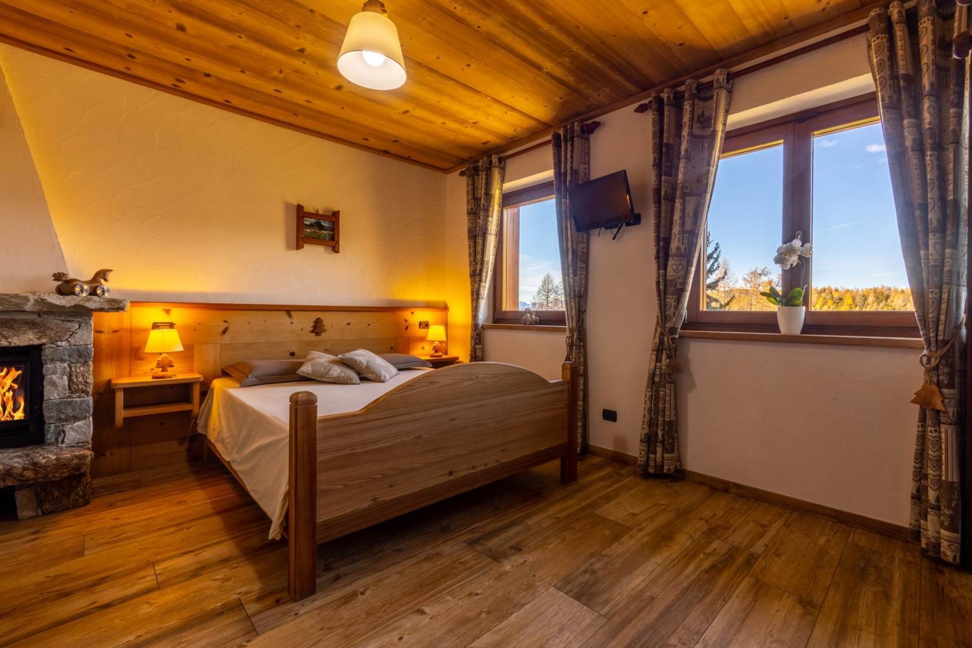 Le Coin Des Melezes - Nature & Trek - Camere In Baita Di Montagna Brusson Exterior foto