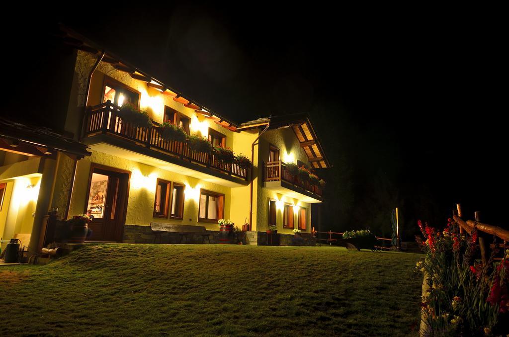 Le Coin Des Melezes - Nature & Trek - Camere In Baita Di Montagna Brusson Exterior foto